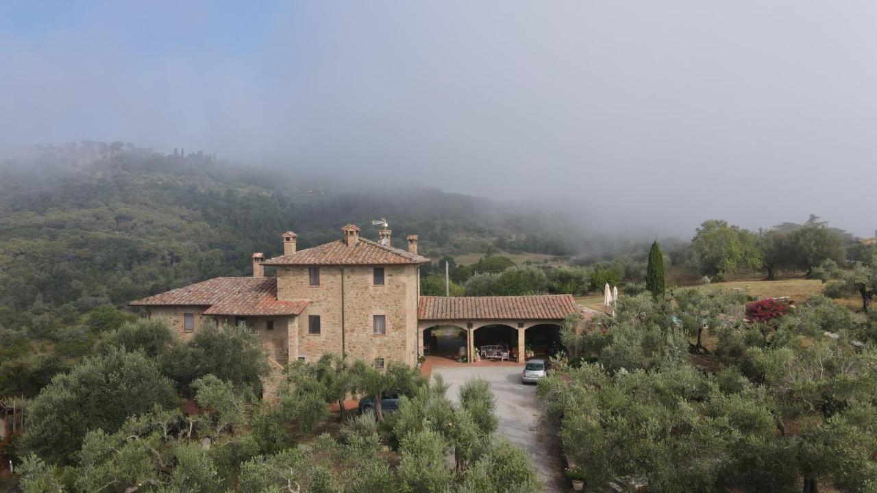 Podere Schioppello Casale Con Appartamenti Privati Cibottola Eksteriør billede