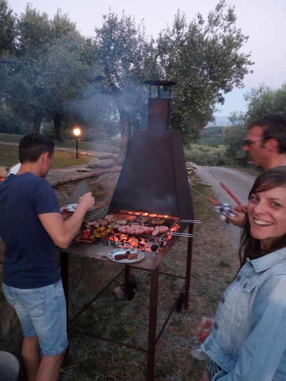 Podere Schioppello Casale Con Appartamenti Privati Cibottola Eksteriør billede